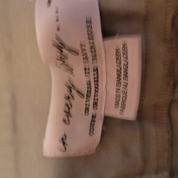 Very nice tan pants plus size 20 - Picture 2 of 2